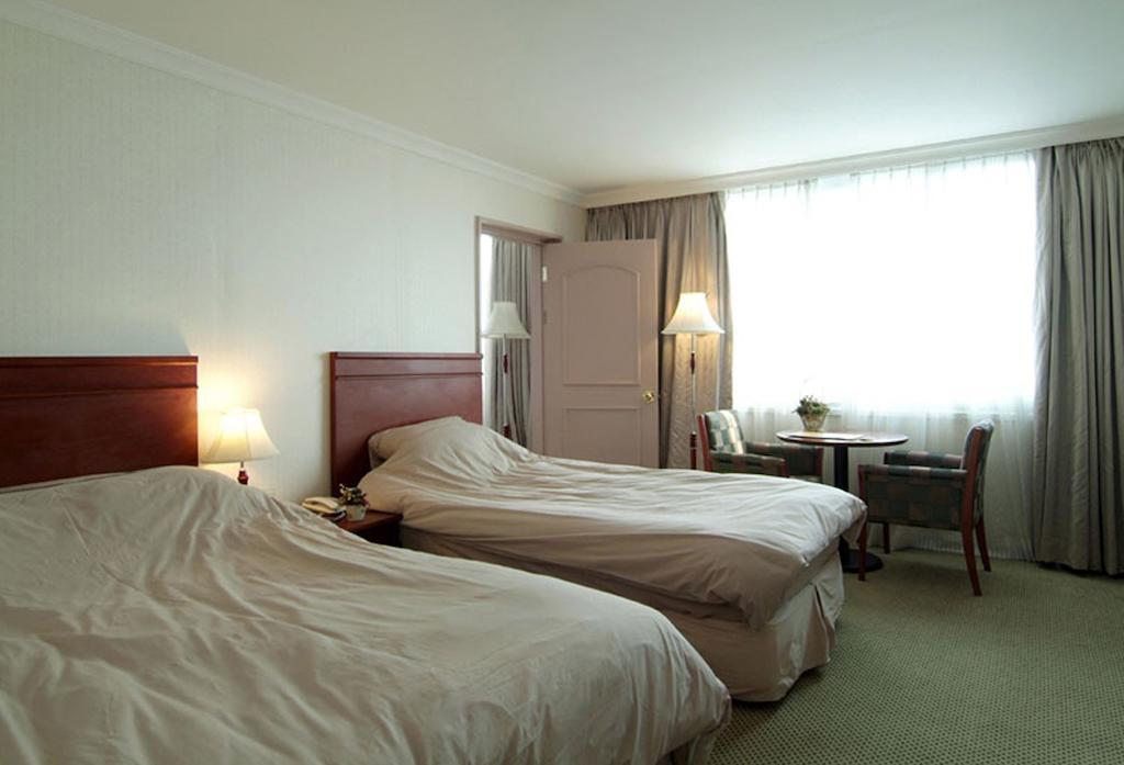 Grand Hotel Pyeongtaek Lake Room photo